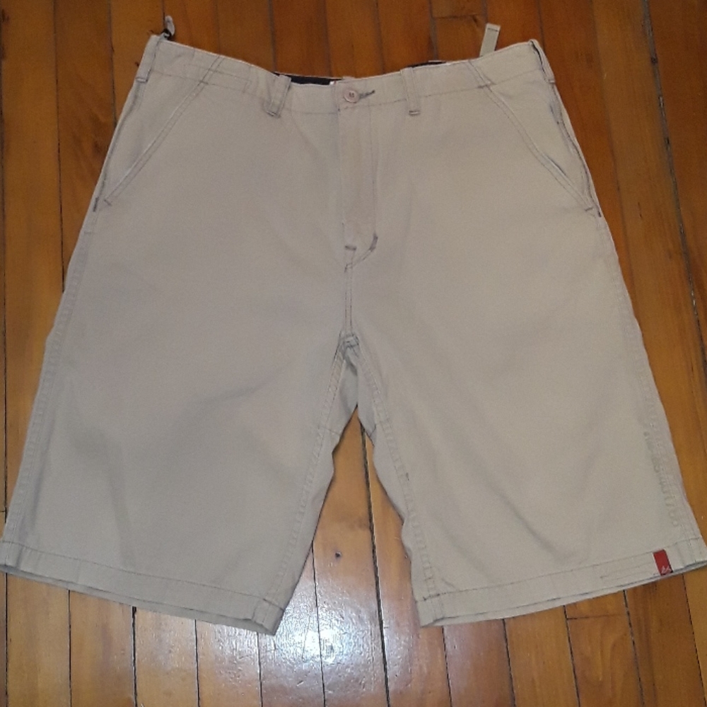 eS Skateboarding Shorts